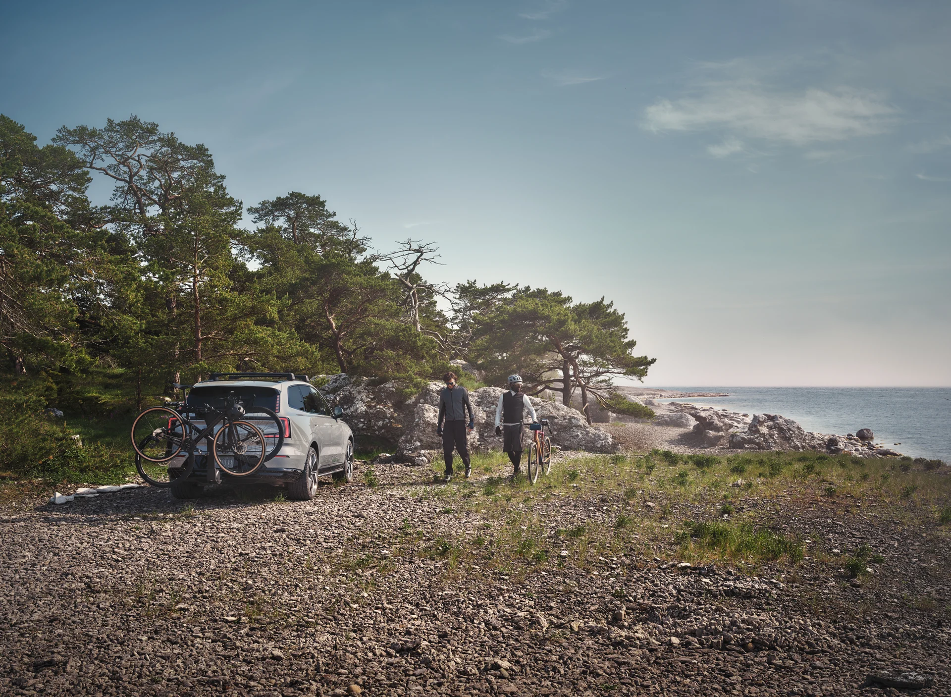 Al aire libre. Y los accesorios de Volvo Cars para ayudarte a conseguirlo.